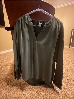 Madewell Olive Green V-Neck Long-Sleeve Women's Top